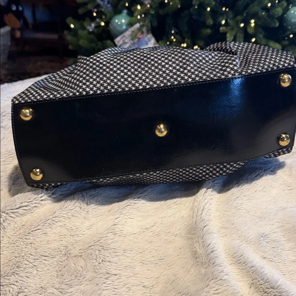 VALENTINO GARAVANI Black and White Women's Handbag - Picture 10 of 12